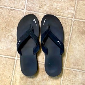 Nike flip flops